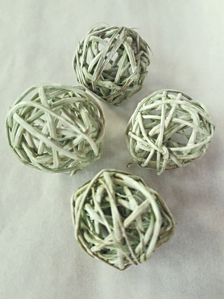 Lata ball 4 cm green stonewash