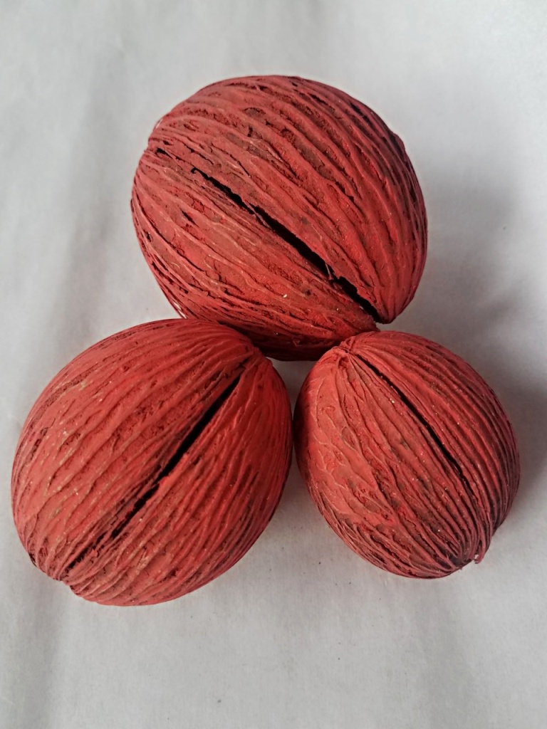 Mintola ball red painted