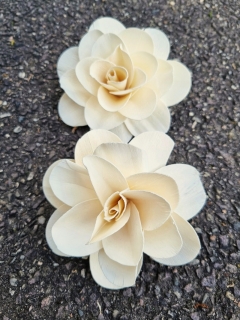 Wooden rose  12 cm bleach loose